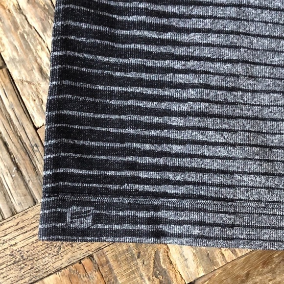 Fabletics Mandy Seamless Gray Black Striped Tank. Size XS - Picture 9 of 13
